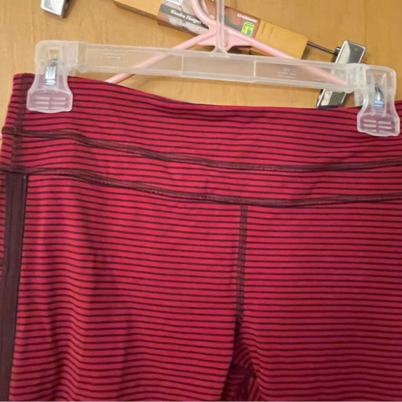 Lululemon capris - Picture 3 of 6